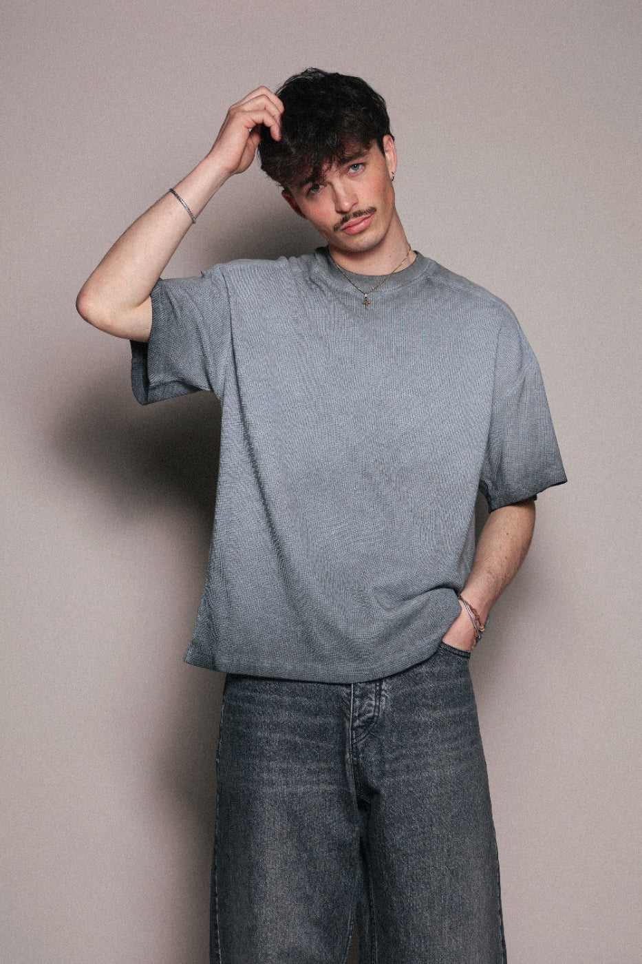 Grey oil WAFFLE tee